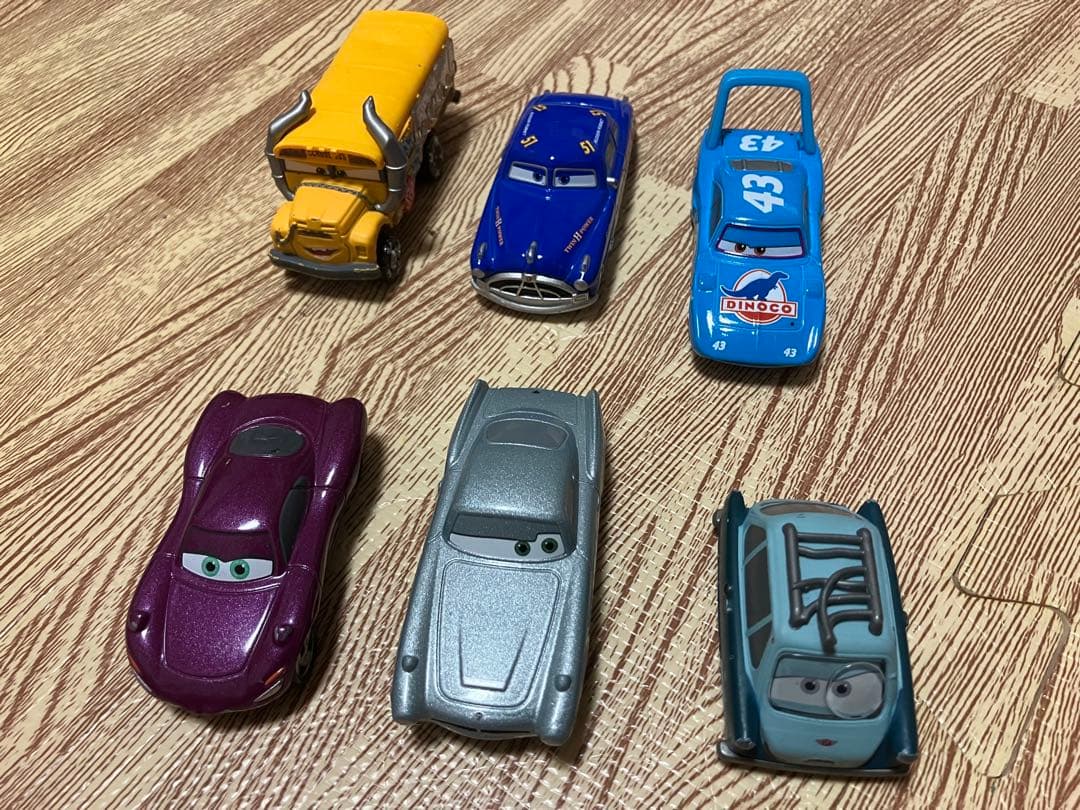 r*様 トミカ　カーズ　まとめ売り