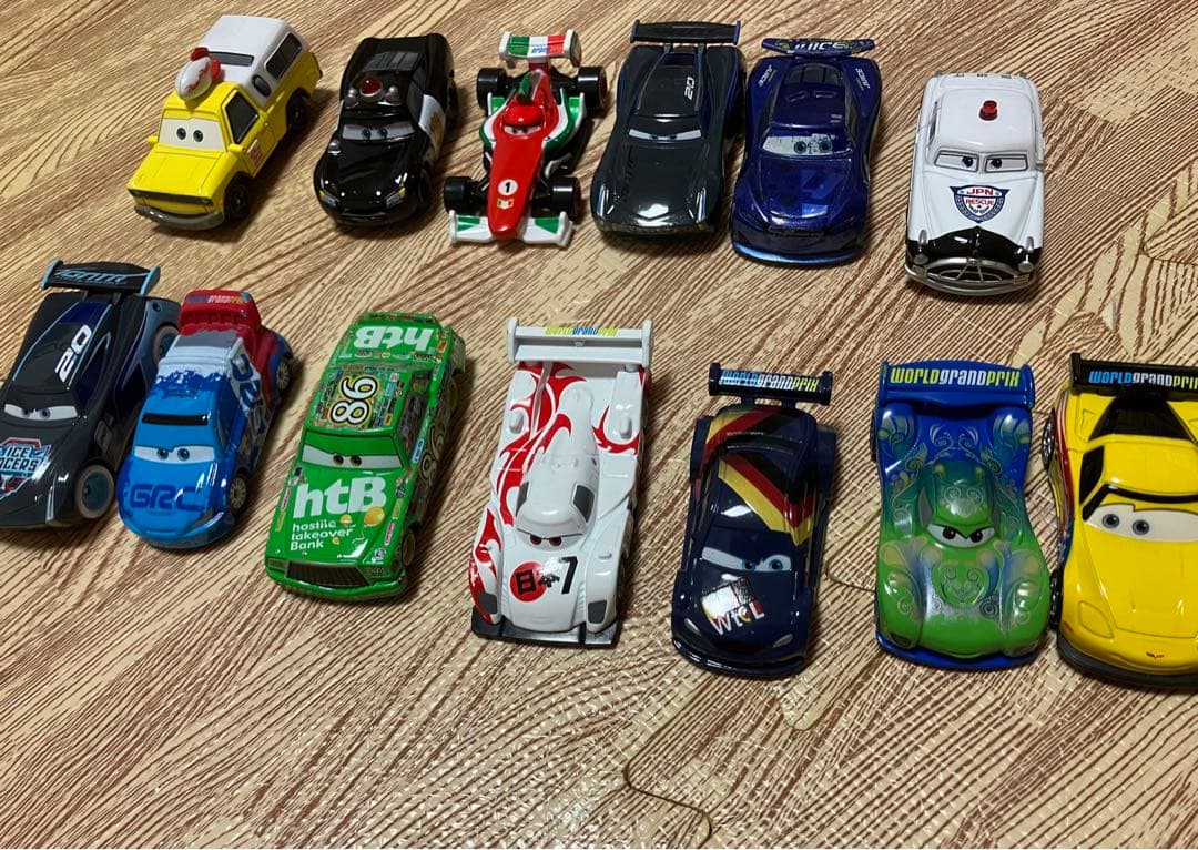r*様 トミカ　カーズ　まとめ売り