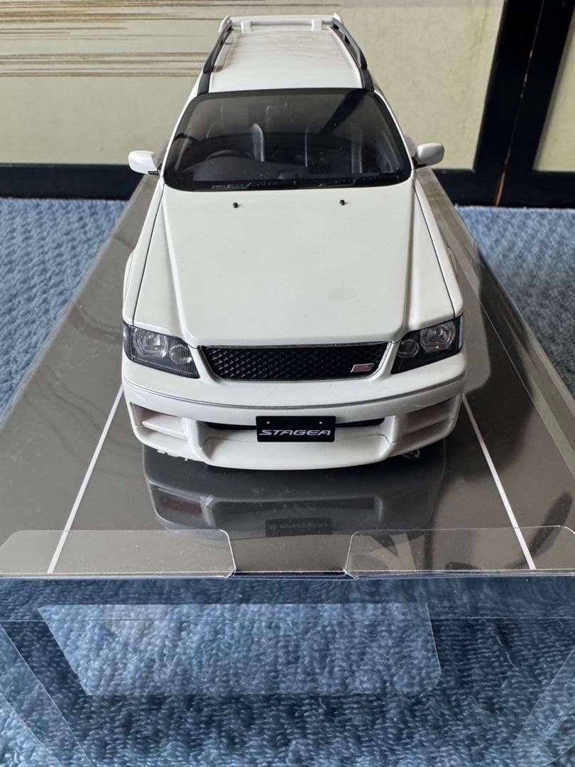 イグニッションモデル 1/18 ステージア
