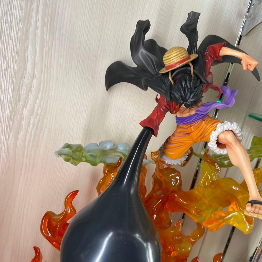 モンキー・D・ルフィ フィギュアーツZERO レッドロック