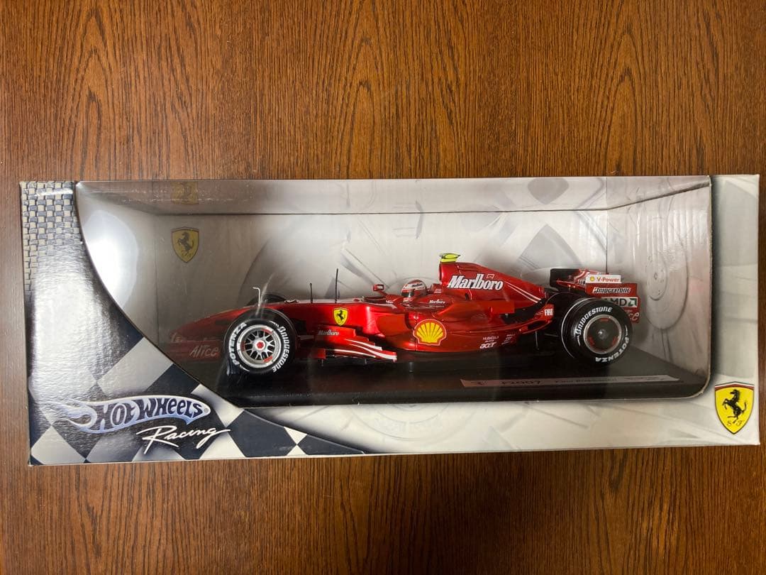 フェラーリF2007キミ・ライコネン♯6 1/18Hot Wheels