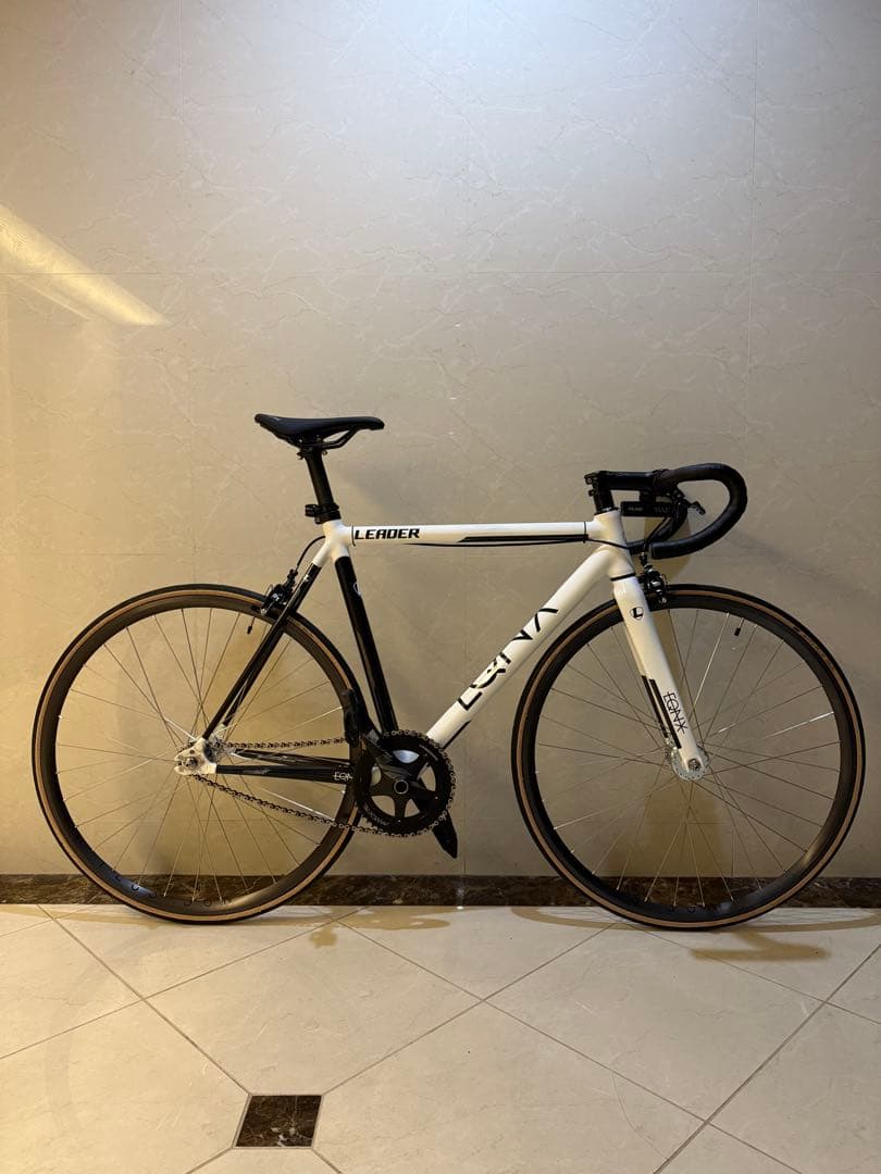 LEADER EQNX ピストバイク