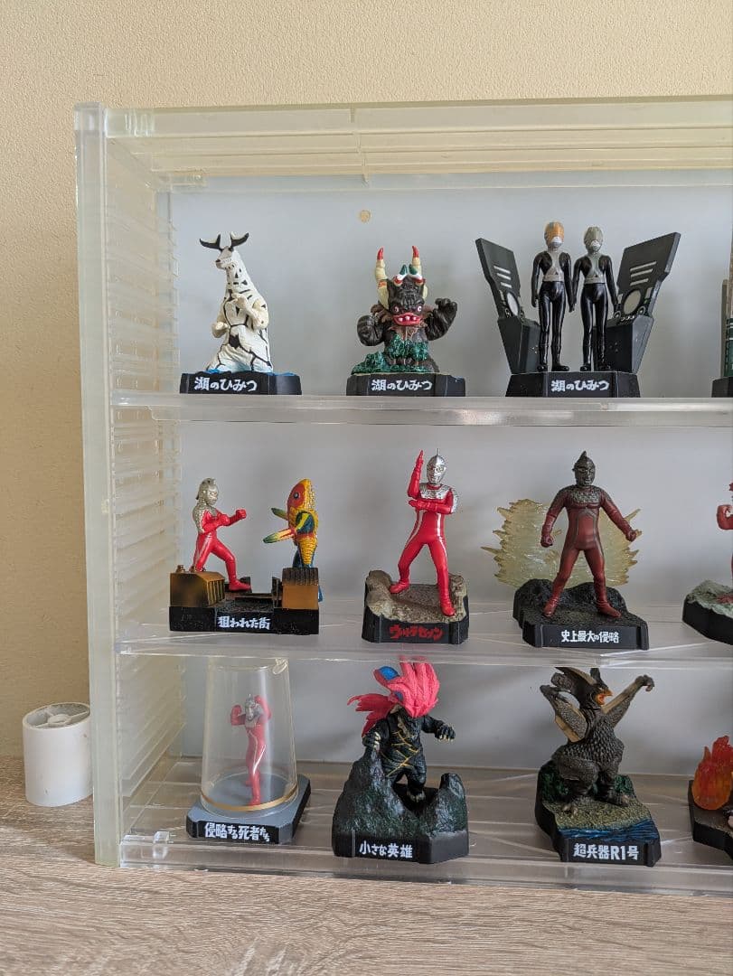 ウルトラ怪獣名鑑フィギア 35種