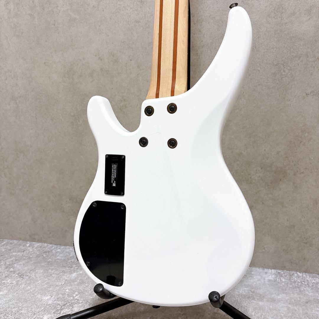 美品 YAMAHA ヤマハ TRBX305 5弦 エレキベース 白 アクティブ