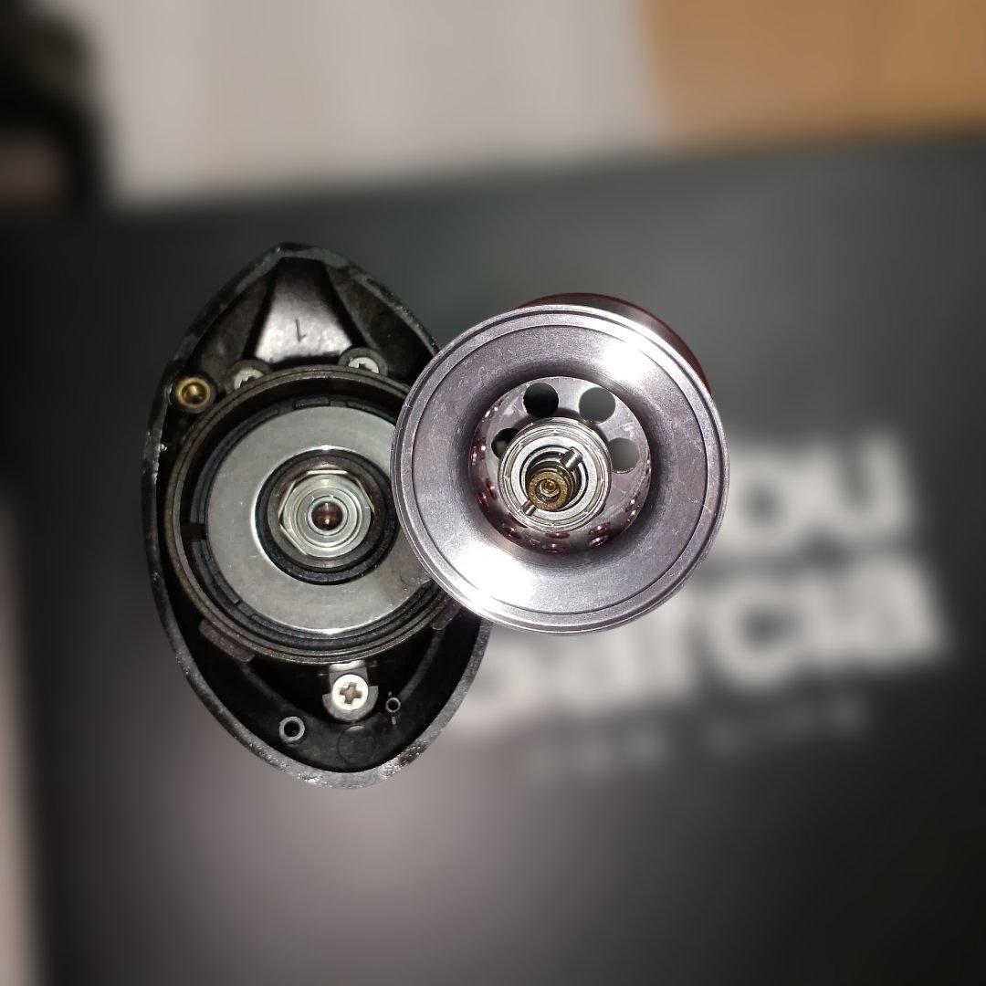 Abu REVO Elite 7 右ハンドル