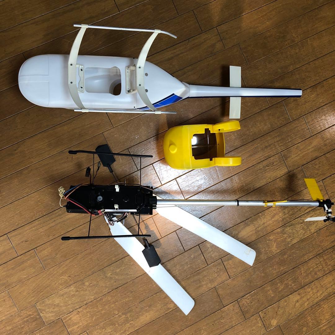 京商EPコンセプト電動ラジコンヘリコプター 本体１機、機体カバー2対