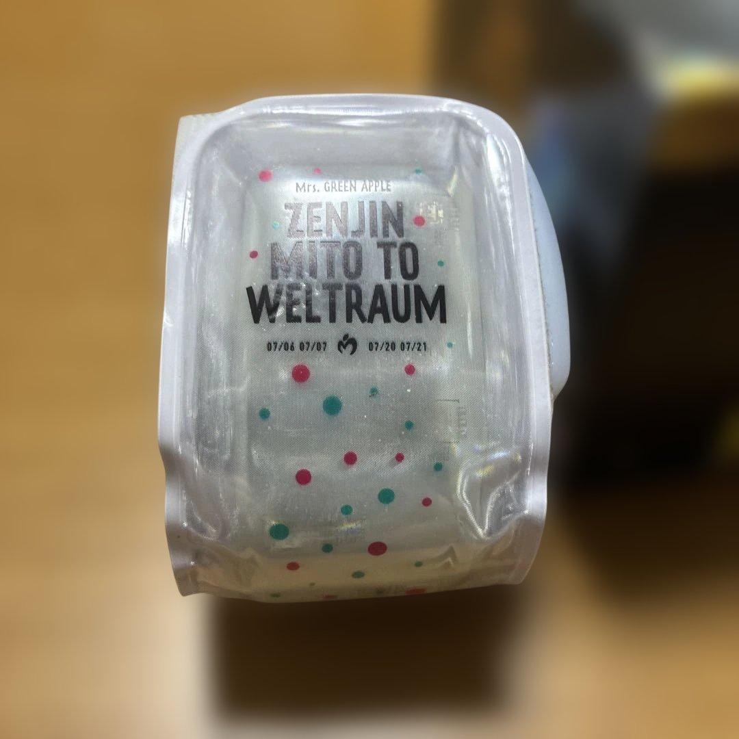 【12/16まで！】メルカリ祭特価値引きLight Bandミセスピンバッチ付き