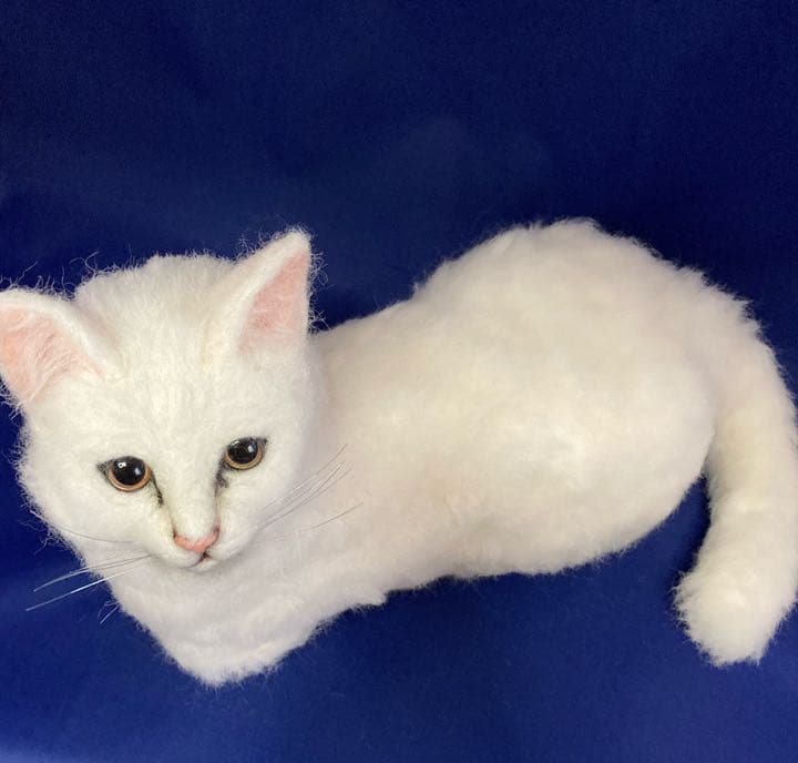 羊毛フェルト 猫 サンプルページ 白猫 L L L ハンドメイド 香箱座り