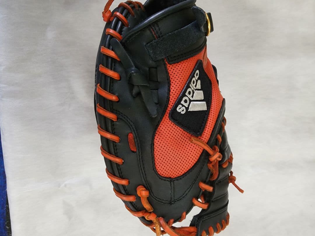 ★最終値下げ★adidas 軟式グローブ 黒/オレンジ　 キャッチャーミット