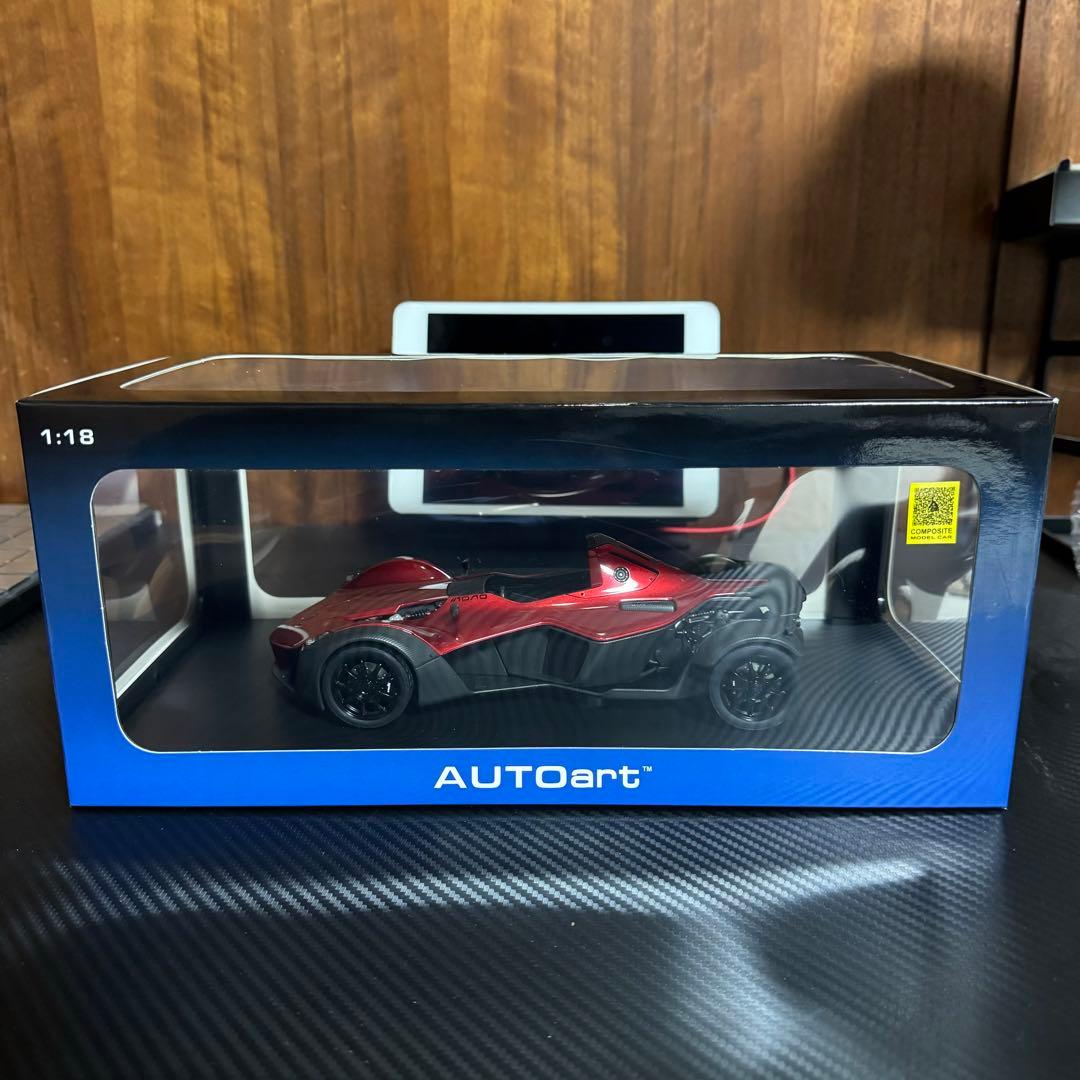 未展示品 オートアート 1/18 BAC Mono メタリックレッド