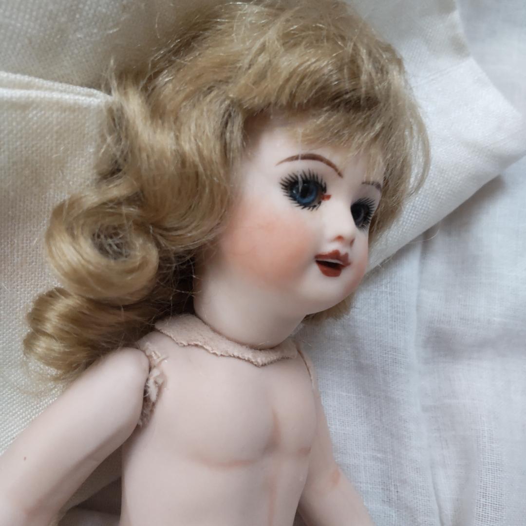 SFBJ　ドール　アンティーク風　ミニョネット