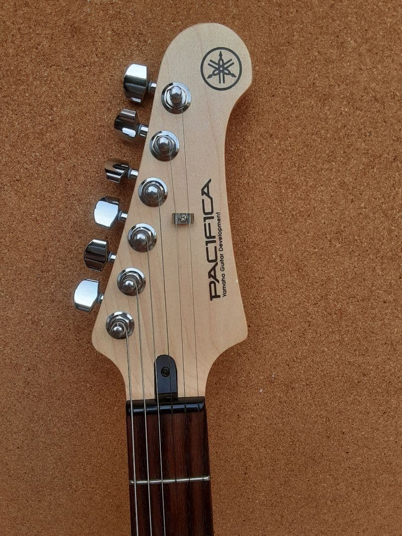 YAMAHA エレキギター PAC112V