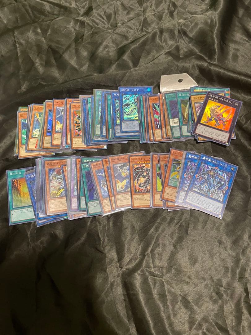 遊戯王　デッキケース ストレージ　スリーブ　カード　セット　20th