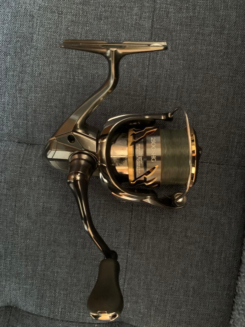 シマノ TWIN POWER 20 2500SHG スピニングリール
