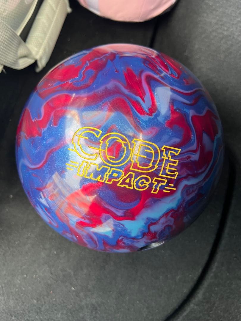 美品⭐︎ボウリングボール　コードインパクト　stormストーム