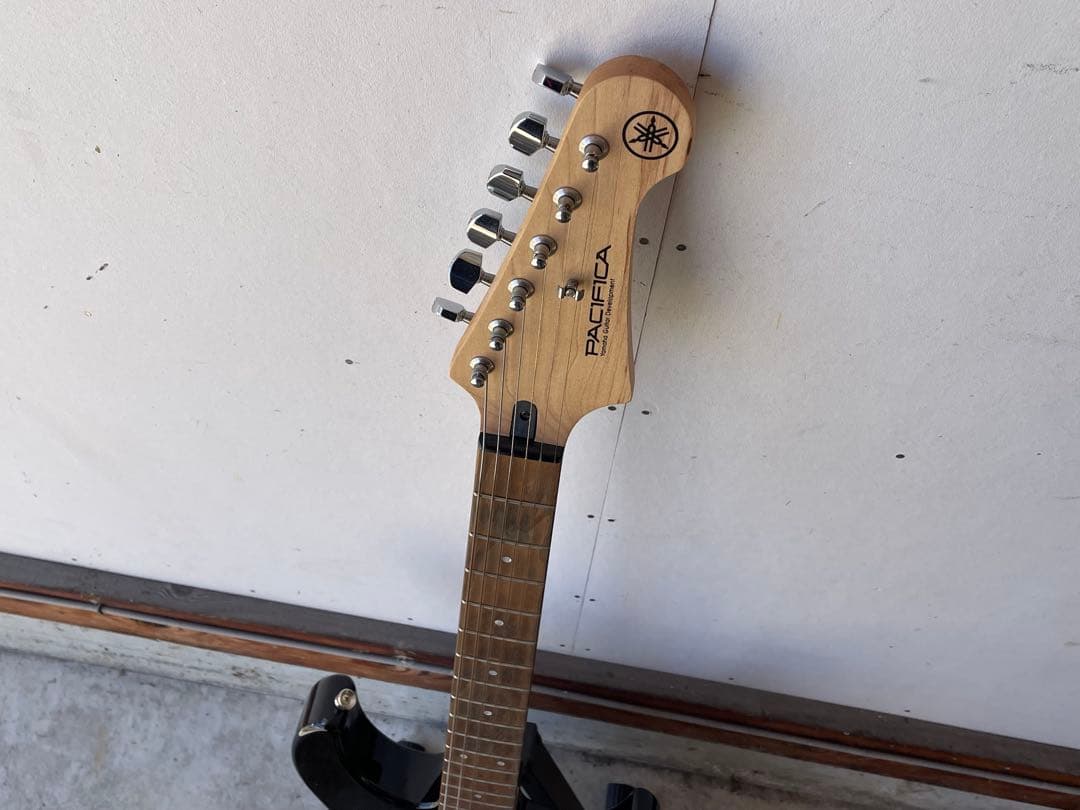 Yamaha Pacifica012 ブラックモデル