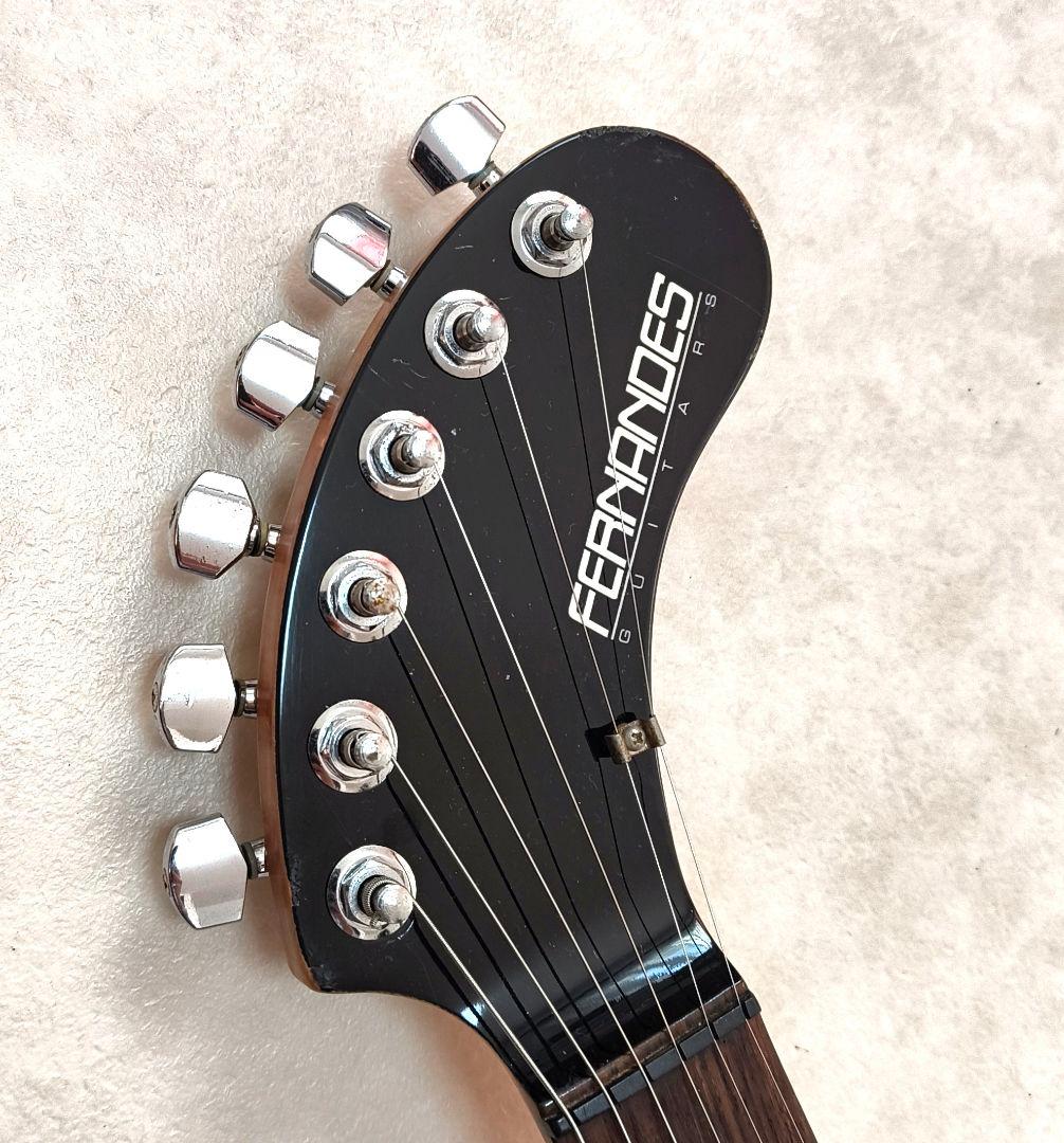 【美品】ZO-3 ブラック アンプ内蔵ミニギター ヘッドフォン端子付き！