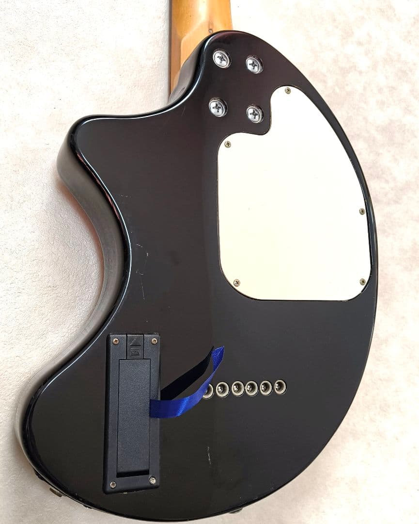 【美品】ZO-3 ブラック アンプ内蔵ミニギター ヘッドフォン端子付き！