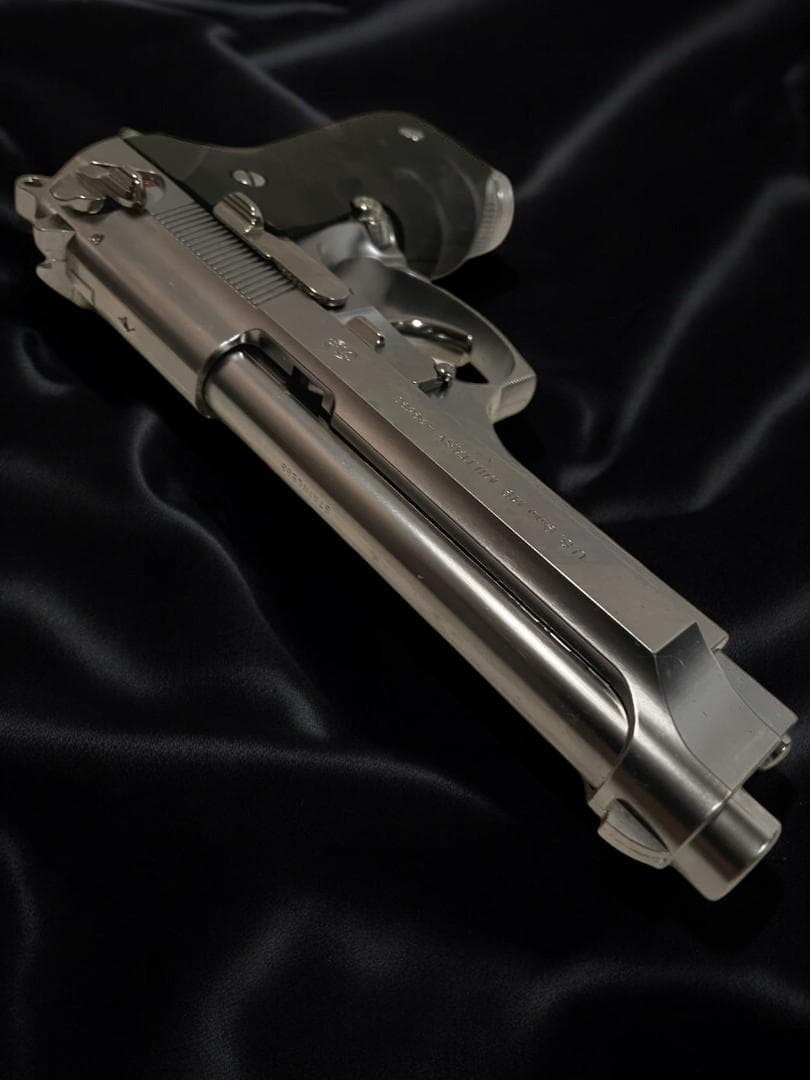 ●東京マルイ ●M92F ●クロームステンレスモデル ガスブローバック