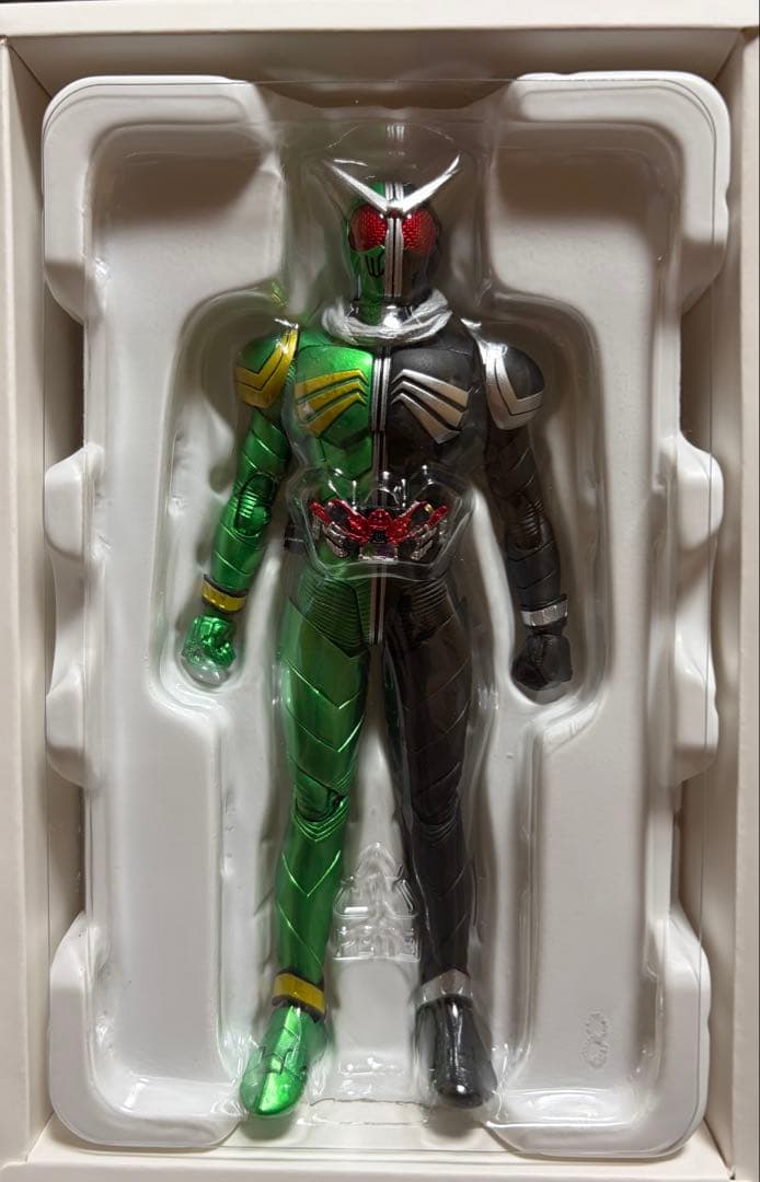 SHFiguarts 仮面ライダーW サイクロンスカル 真骨彫