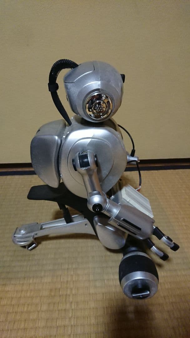 シルバー ロボット 可動式アーム