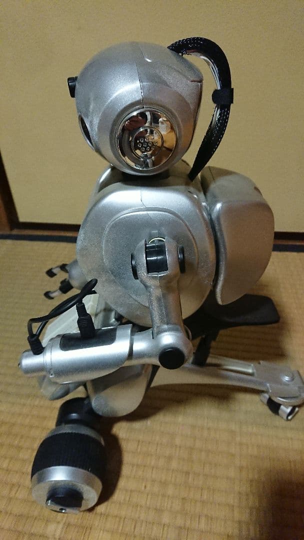 シルバー ロボット 可動式アーム