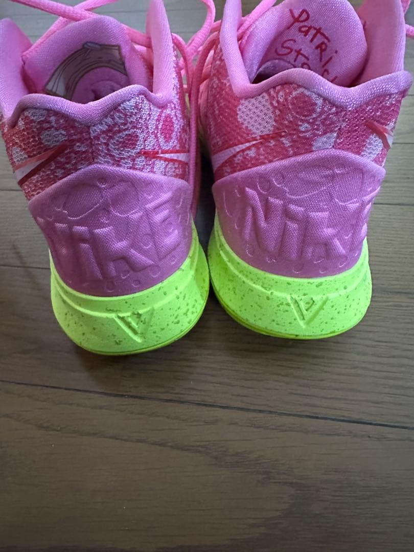 Nike カイリー
