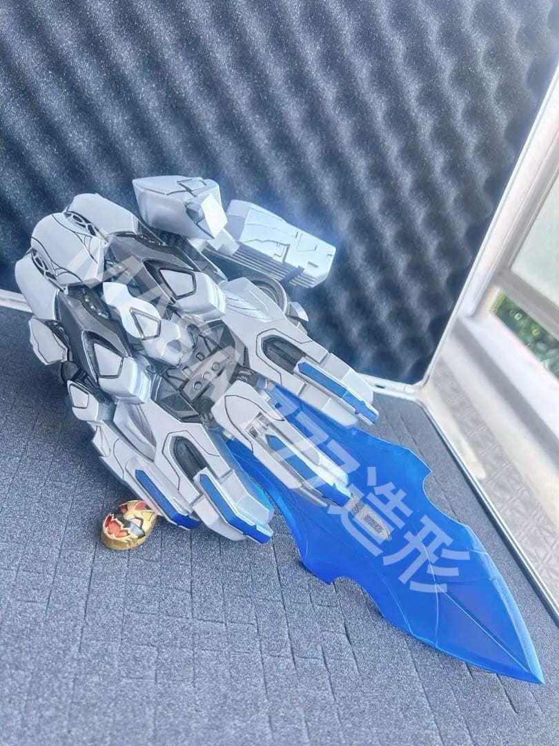 テガソード1/1銀色ver. ゴジュウジャー　レプリカ