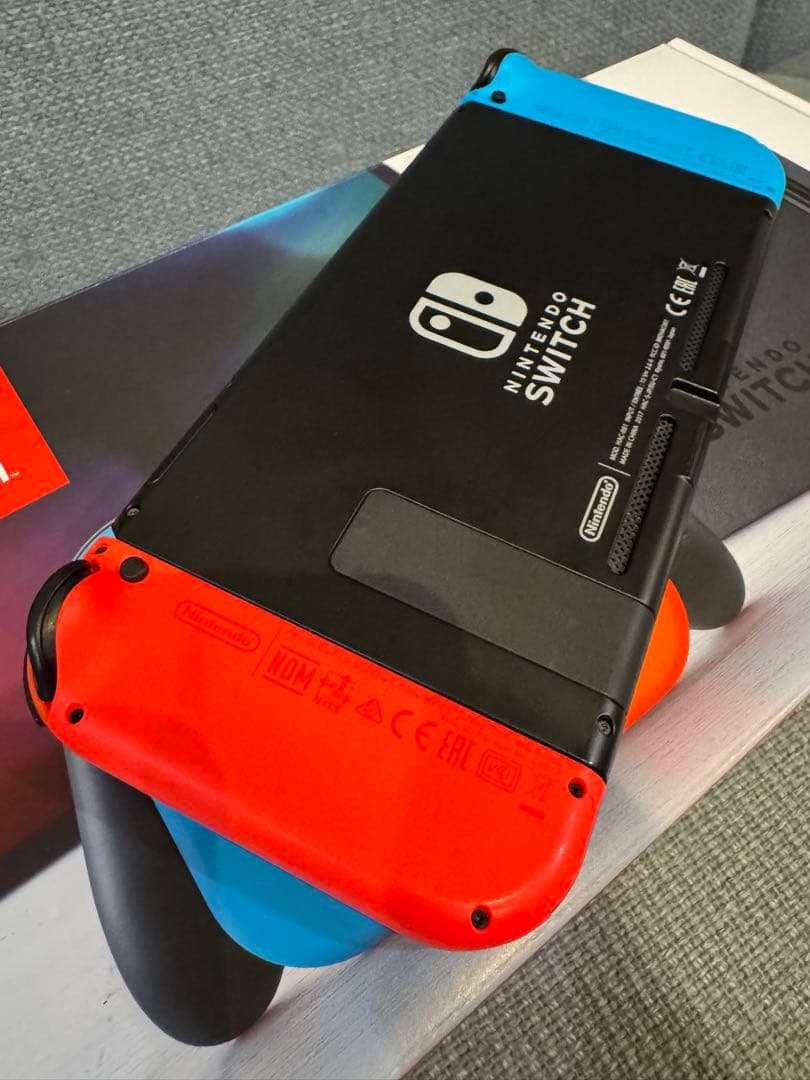 Switch Nintendo 本体 ソフト3本 おまけ付き