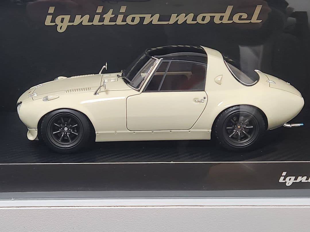 【1/18イグニッションモデル】TOYOTA SPORTS800