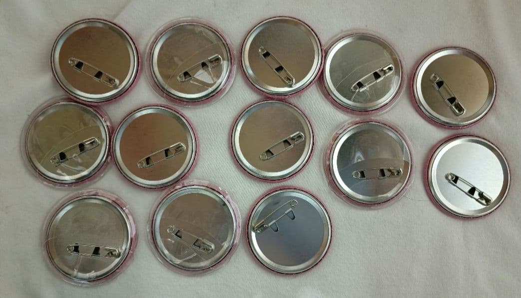 すとぷり　さとみ　缶バッチ　さとはぴ　ワンマン　習字