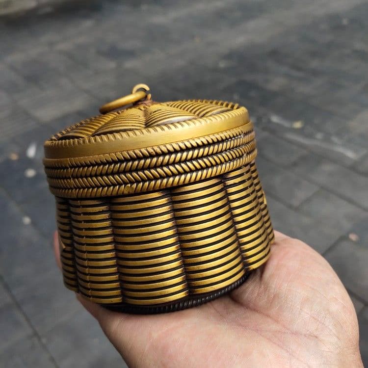 銅 細工 茶道具 お茶の缶です 銅製 工芸品 美術品 置物
