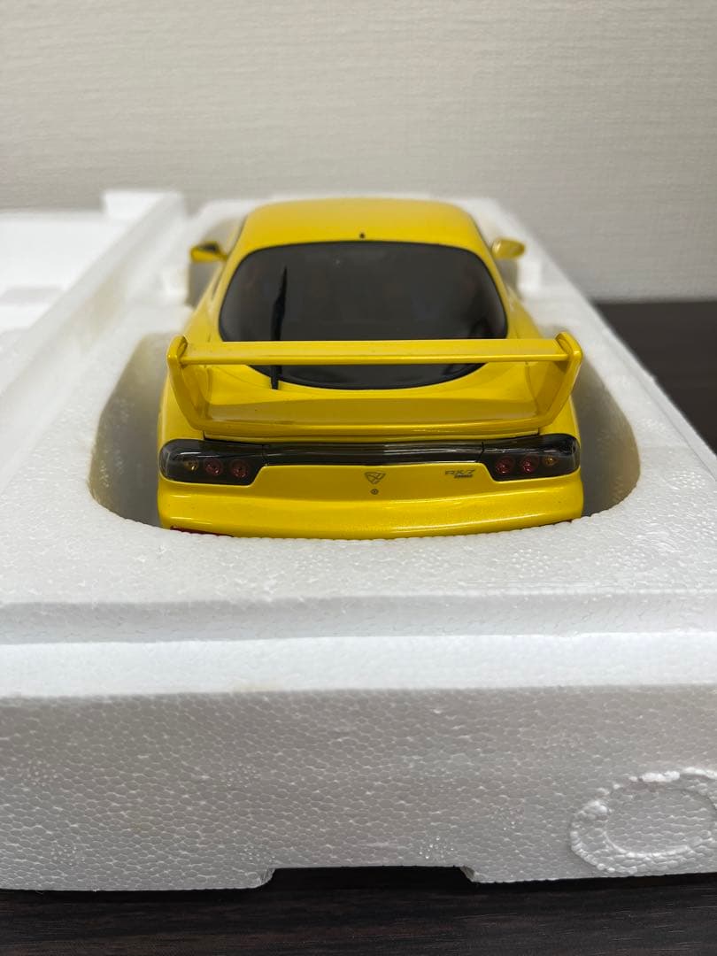 オートアート頭文字D 1/18 Mazda RX-7 FD