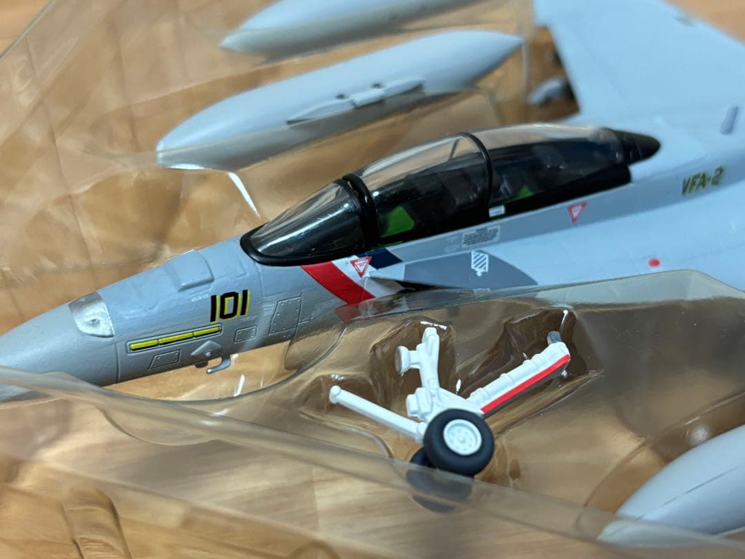 ドラゴン 1/72 F/A-18F SUPER HORNET VFA-2 訳あり