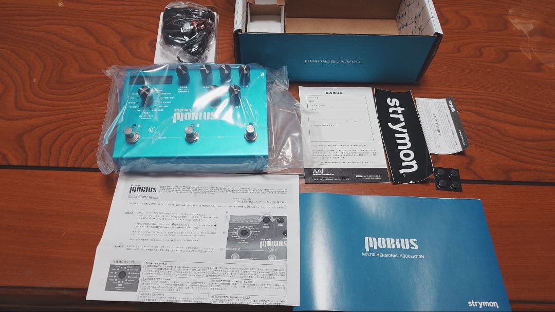 【美品 マジックテープ痕なし】strymon Mobius