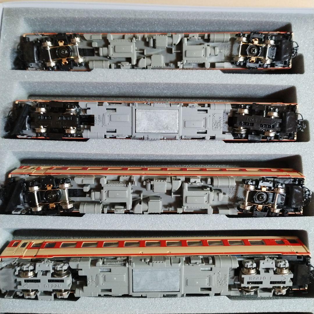 049 Nゲージ 鉄道模型6両セット 赤/クリーム