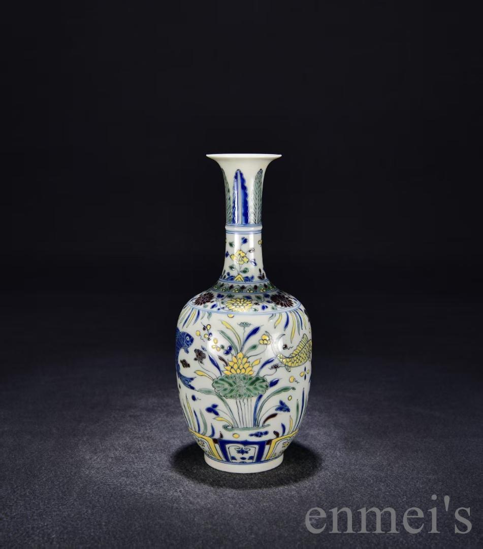 中国古美術・珍品・大明成化紋・五彩魚藻紋瓶・花瓶・唐物・陶磁器・青白磁・文房置物