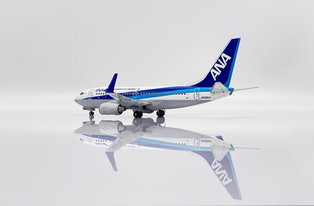 航空機・ヘリコプター ANA 737-700 JA02AN 1/200