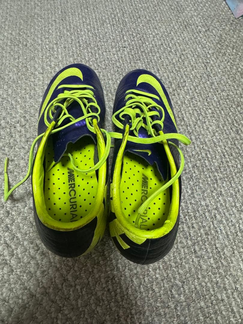 Nike Mercurial ネイビー/イエロー スパイクシューズ