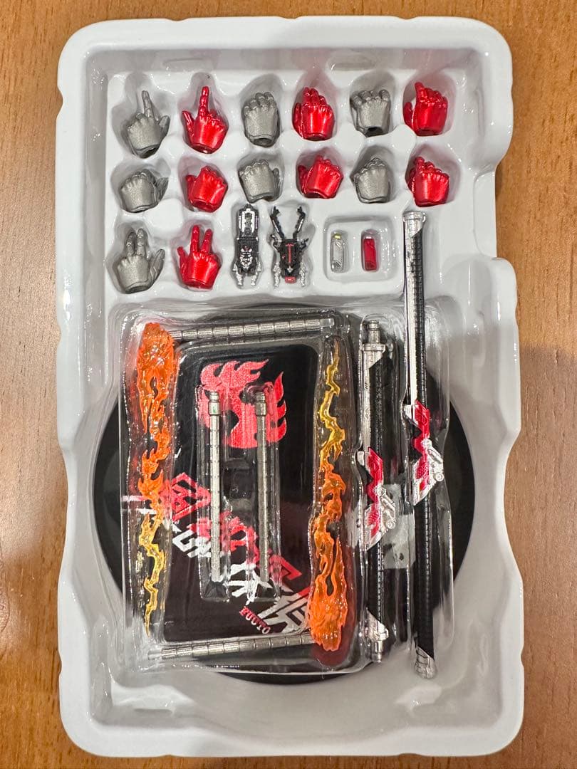 S.H.Figuarts真骨彫製法 仮面ライダーダブル ヒートメタル風都探偵版