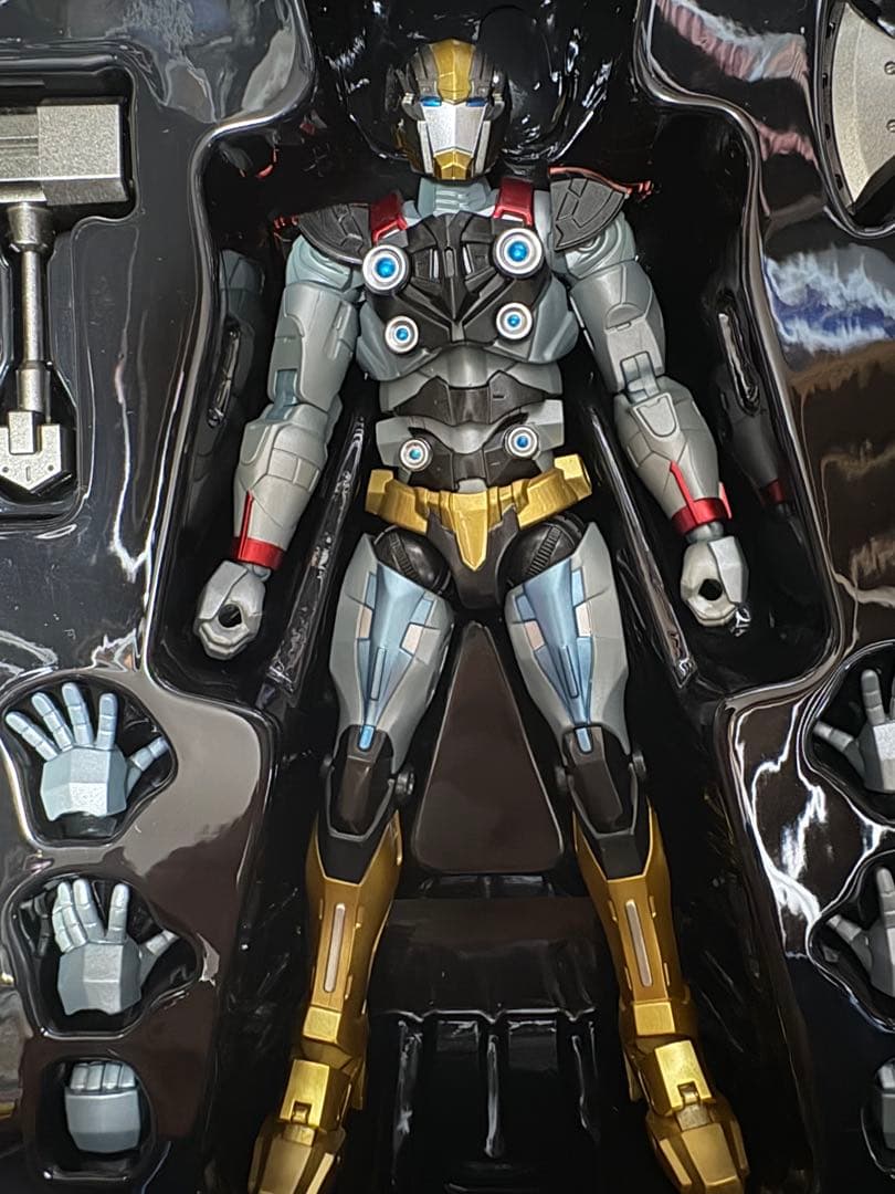 千値練 ファイティングアーマー ソー