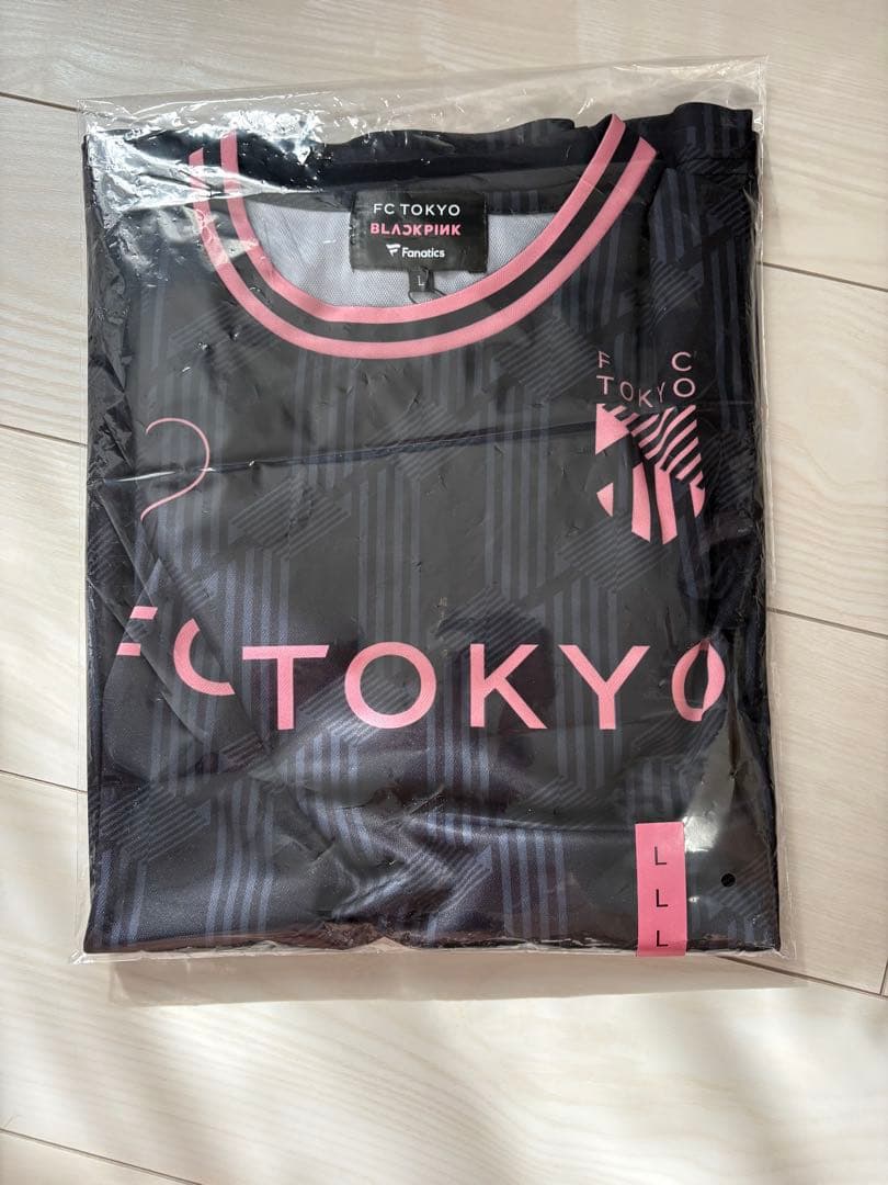 FC東京×BLACKPINK コンフィットTシャツ　ブラック Lサイズ