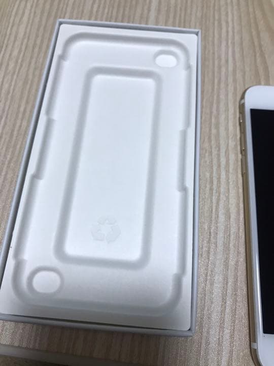 iPhone6s ゴールド64GB