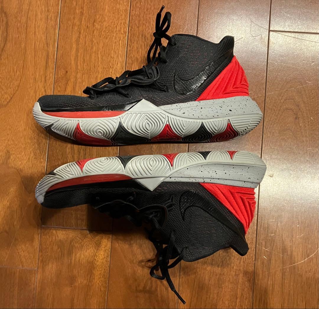 【NIKE】Kyrie 5 ブラック/レッド