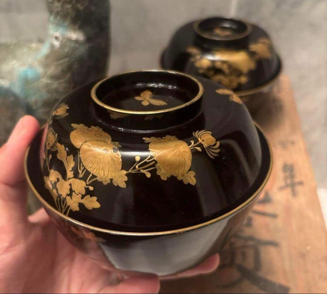 芸術的なお花、蝶々とふんだんに使われた金彩が美しい豪華絢爛な木製輪島漆塗お椀2客