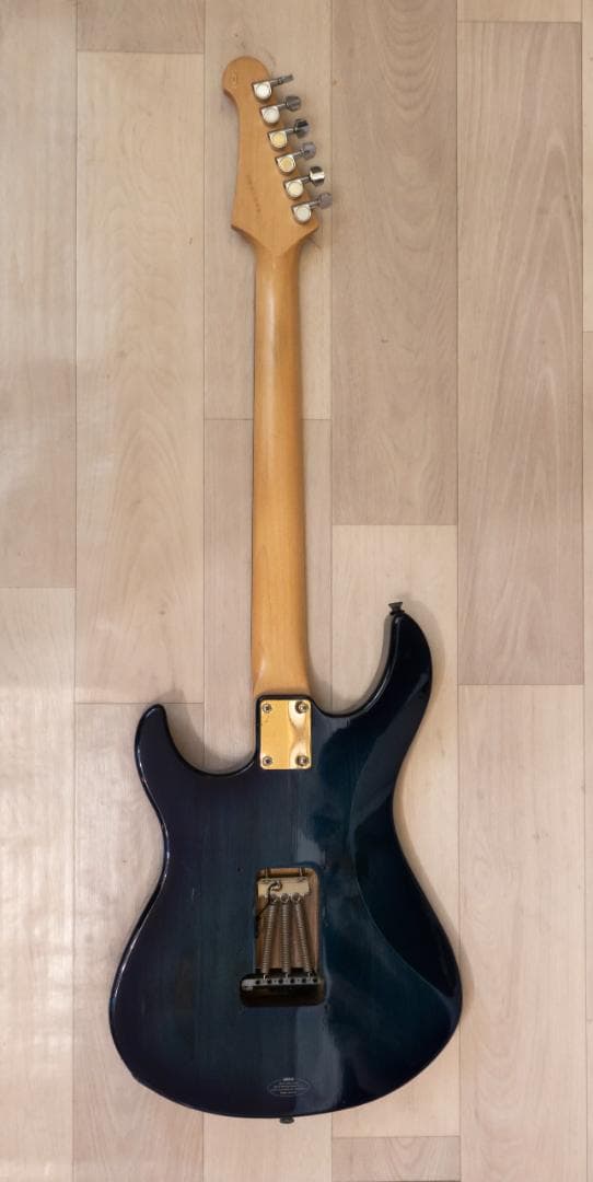 エレキギター　YAMAHA PACIFICA