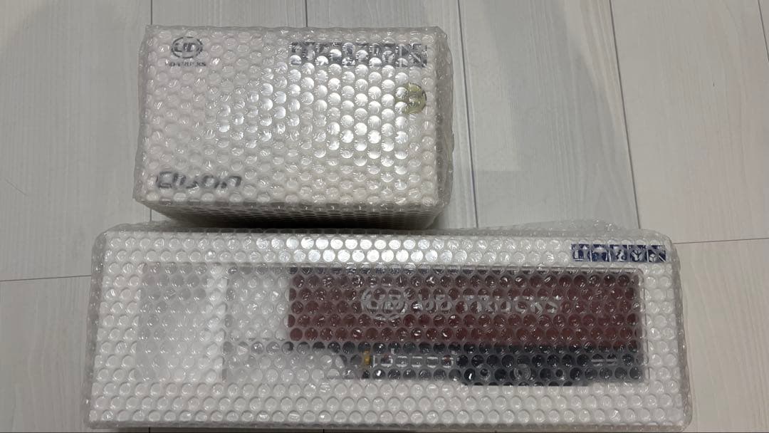 UD TRUCKS Quon ミニカー 未開封 非売品