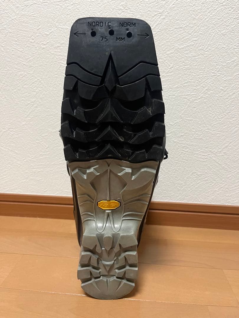 SCARPA T4 テレマークスキーブーツ