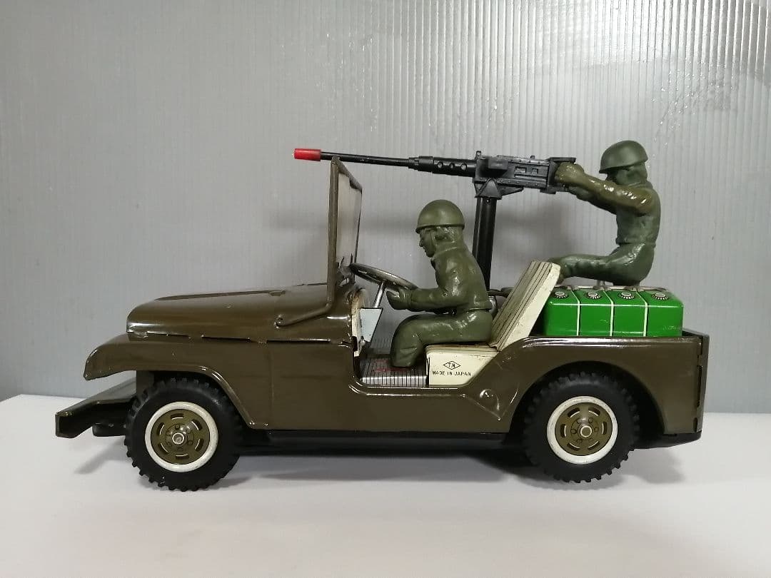 レンジャージープ　野村トーイ