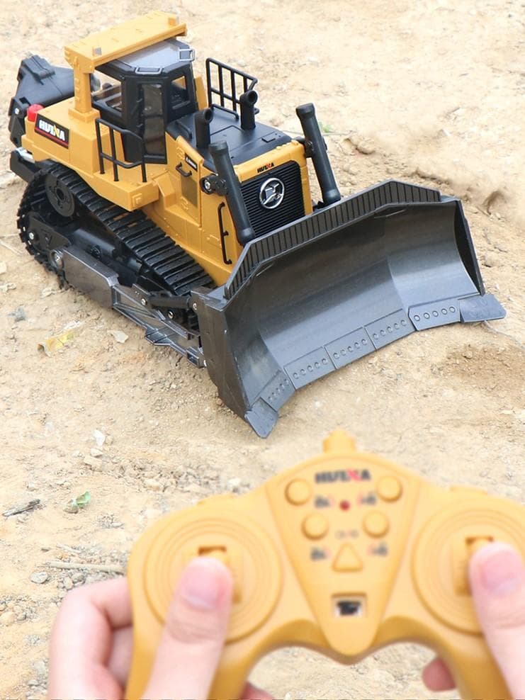 トレーラーラジコンとブルドーザーラジコンのセット